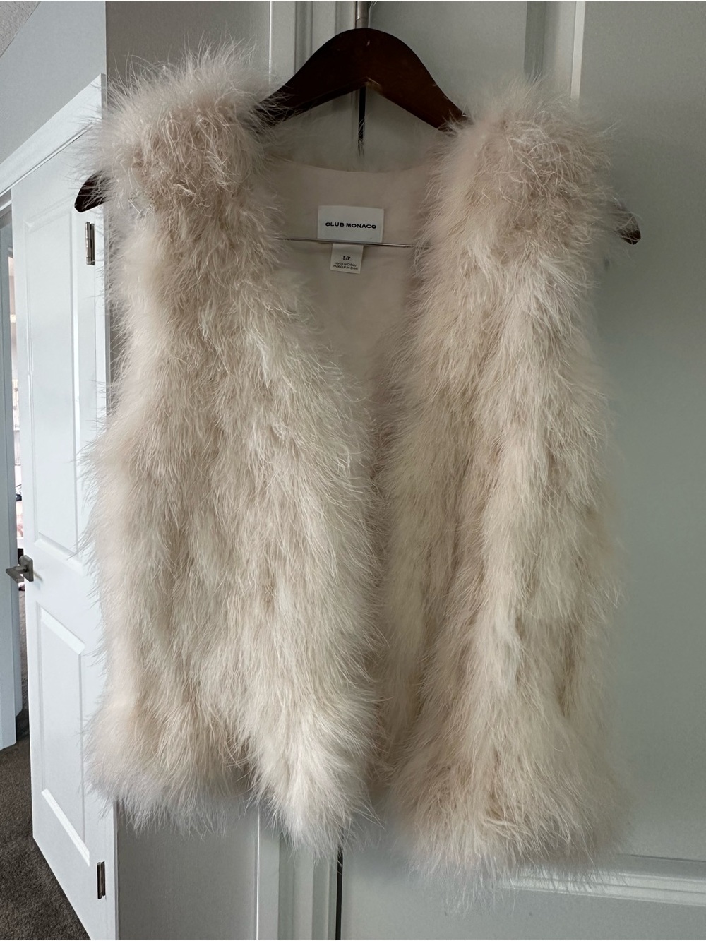 Club Monaco Woman’s feather Vest